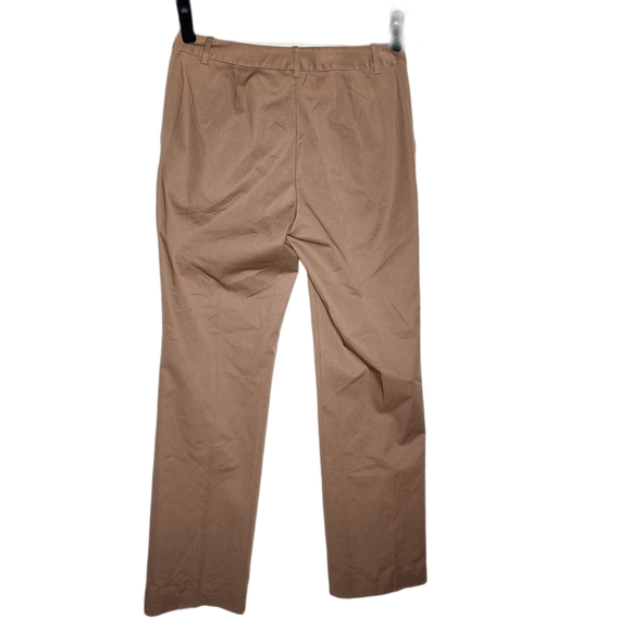 Ralph Lauren, Straight Leg Khaki Pants. Size 4 - Picture 7 of 10